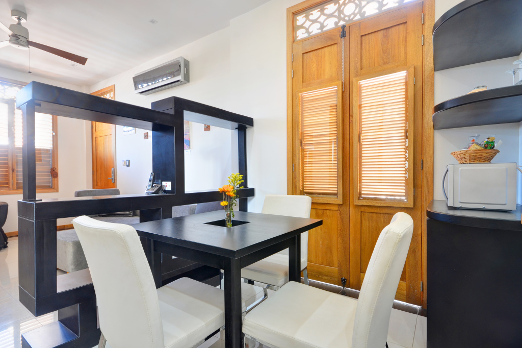Suite Dining